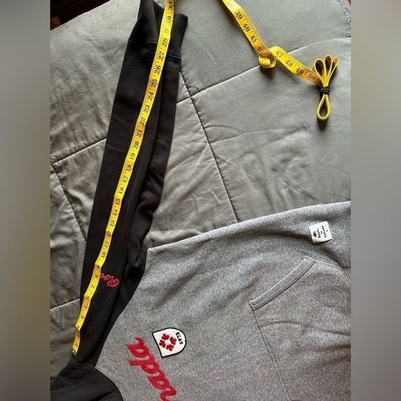 XL - Roots Canada Collection Hoodie - Picture 6 of 6